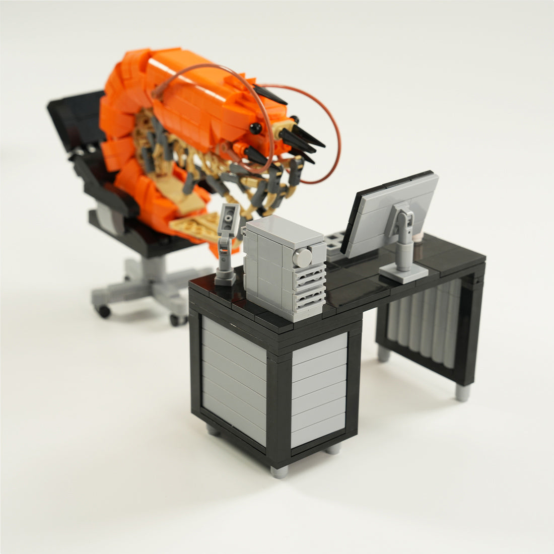 MOC Working Shrimp Man Building Blocks Set (675PCS) - cubertime