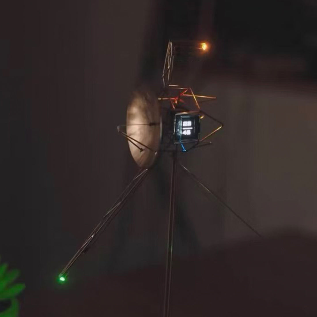 Voyager 1 Space Probe Metal Wire Lamp Vintage Industrial Style DIY Sculpture Kit - cubertime