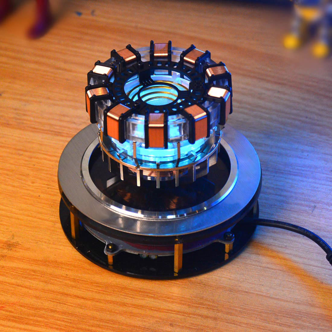 1/1 Scale MK1/MK2 Arc Reactor Floating Rotating LED Tech Desk Ornament - cubertime