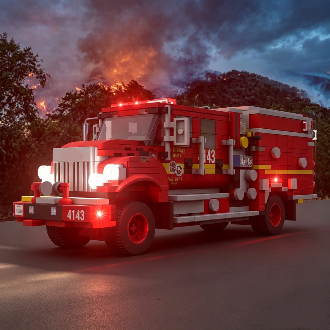 MOC-244154 Fire Engine Building Set, Retro Urban Fire Truck Model with Pump Panels, Storage Compartments and Realistic Mechanical Details(764PCS) - cubertime