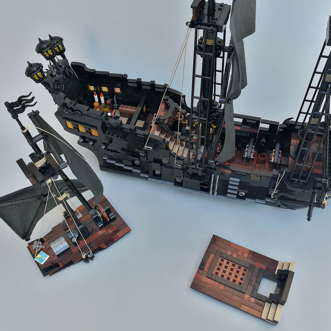 MOC The Black Pearl Medieval Pirate Ship Model Particle Building Blocks Set (3051PCS) - cubertime