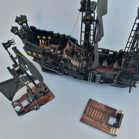 MOC The Black Pearl Medieval Pirate Ship Model Particle Building Blocks Set (3051PCS) - cubertime