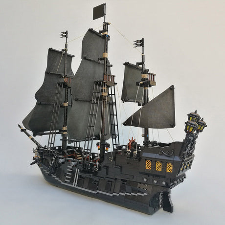 MOC The Black Pearl Medieval Pirate Ship Model Particle Building Blocks Set (3051PCS) - cubertime