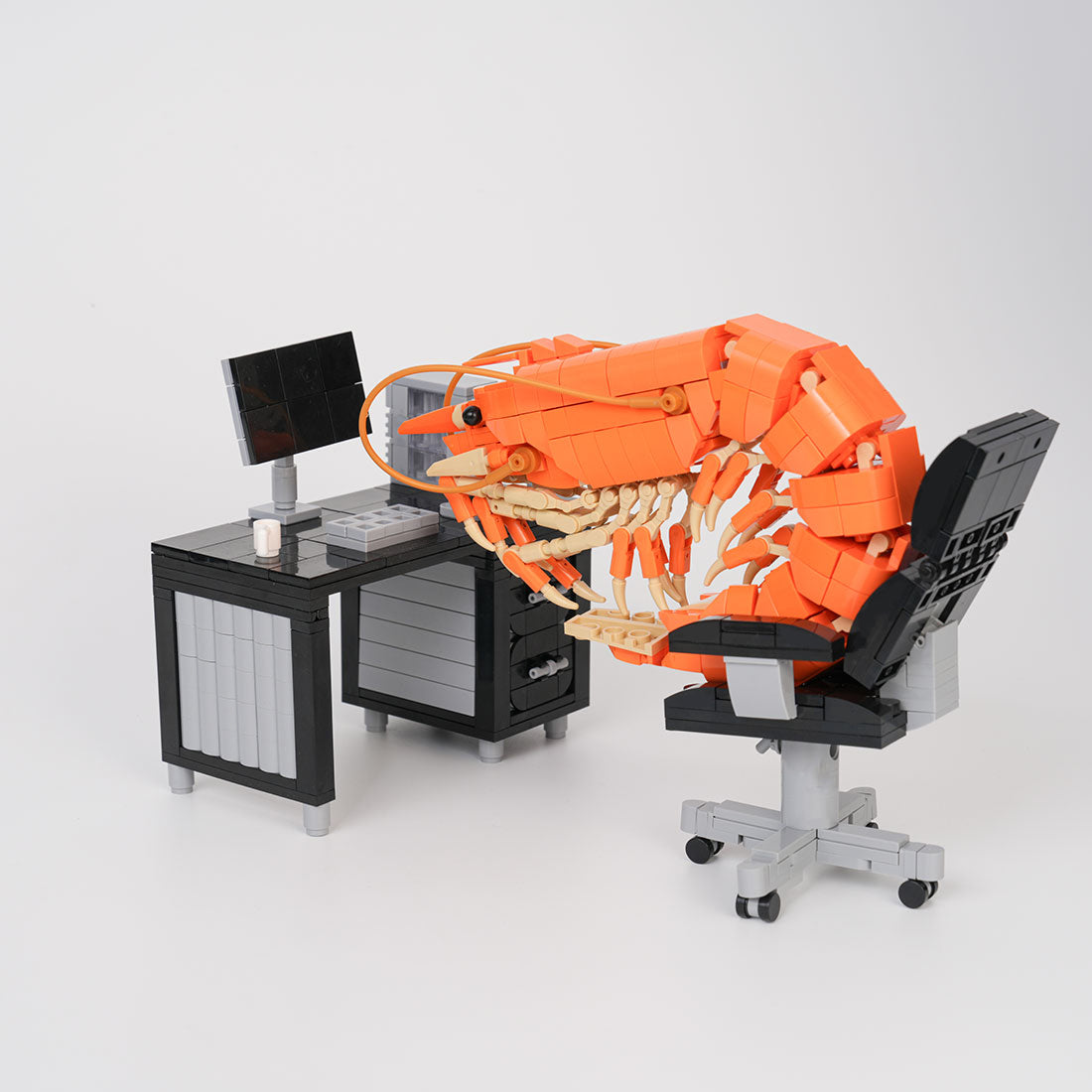 MOC Working Shrimp Man Building Blocks Set (675PCS) - cubertime