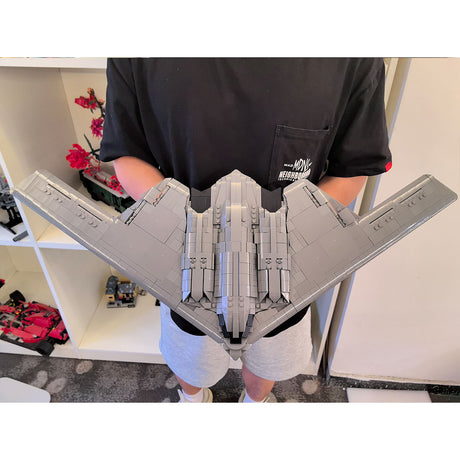 Mocsage MOC-166363 B2 Spirit 1/70 Scale Flying-Wing Ultra-High-Speed Intercontinental Stealth Strategic Bomber Model Building Blocks Set (1977PCS) - cubertime