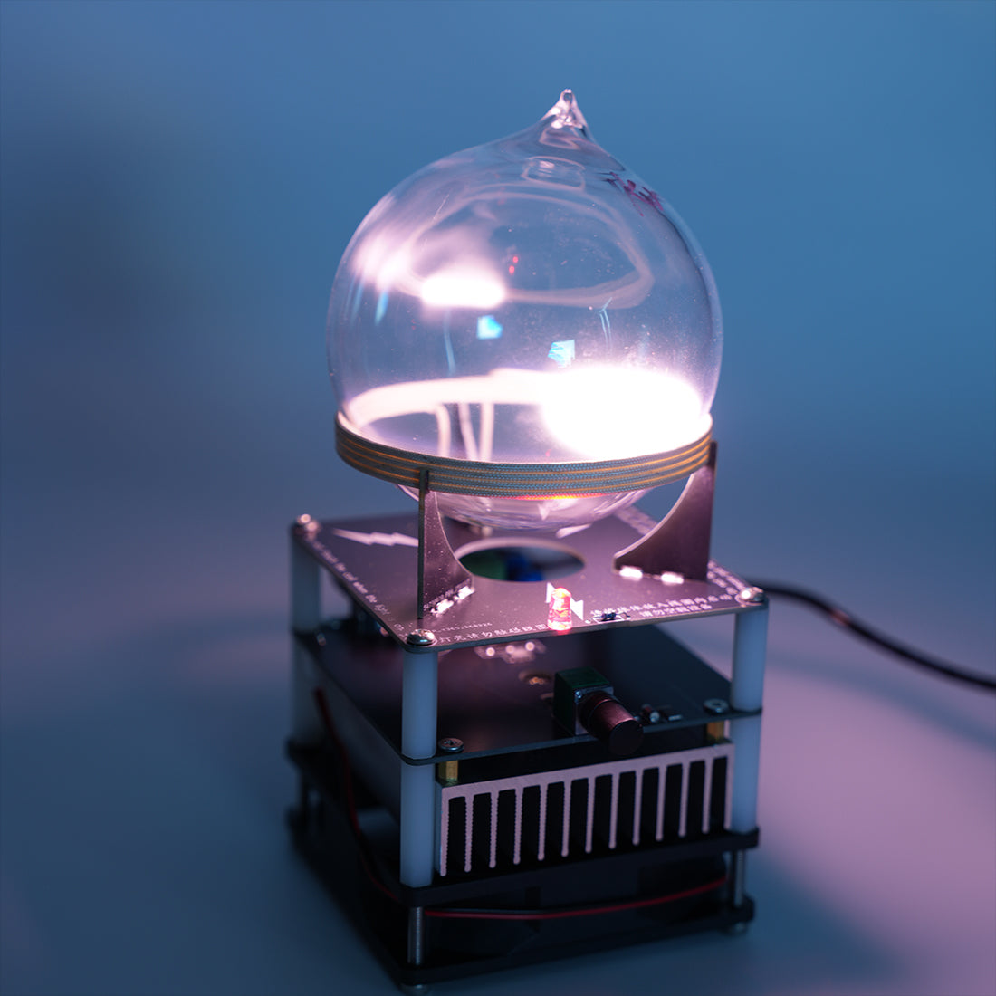 Plasma Energy Light Sphere, Magnetic Field Neon Gas Display Lamp Ring Plasma Sphere - cubertime