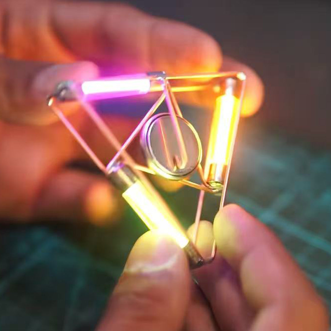 Triangle Glowing Tube Light Vintage Industrial Style Metal Wire Desk Lamp DIY Sculpture Kit - cubertime
