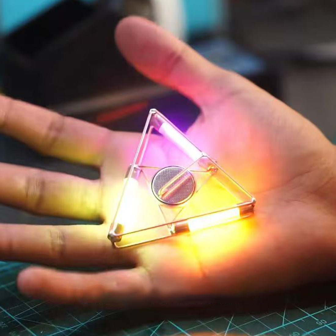 Triangle Glowing Tube Light Vintage Industrial Style Metal Wire Desk Lamp DIY Sculpture Kit - cubertime