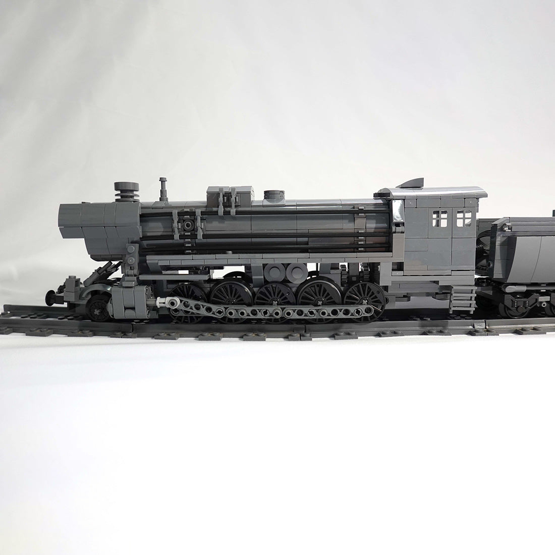 World War II Series German Carl Self-propelled Mortar Railroad-carrying Small Particle Building Blocks Model(2974pcs/Genuine Authorized Static Version) - cubertime